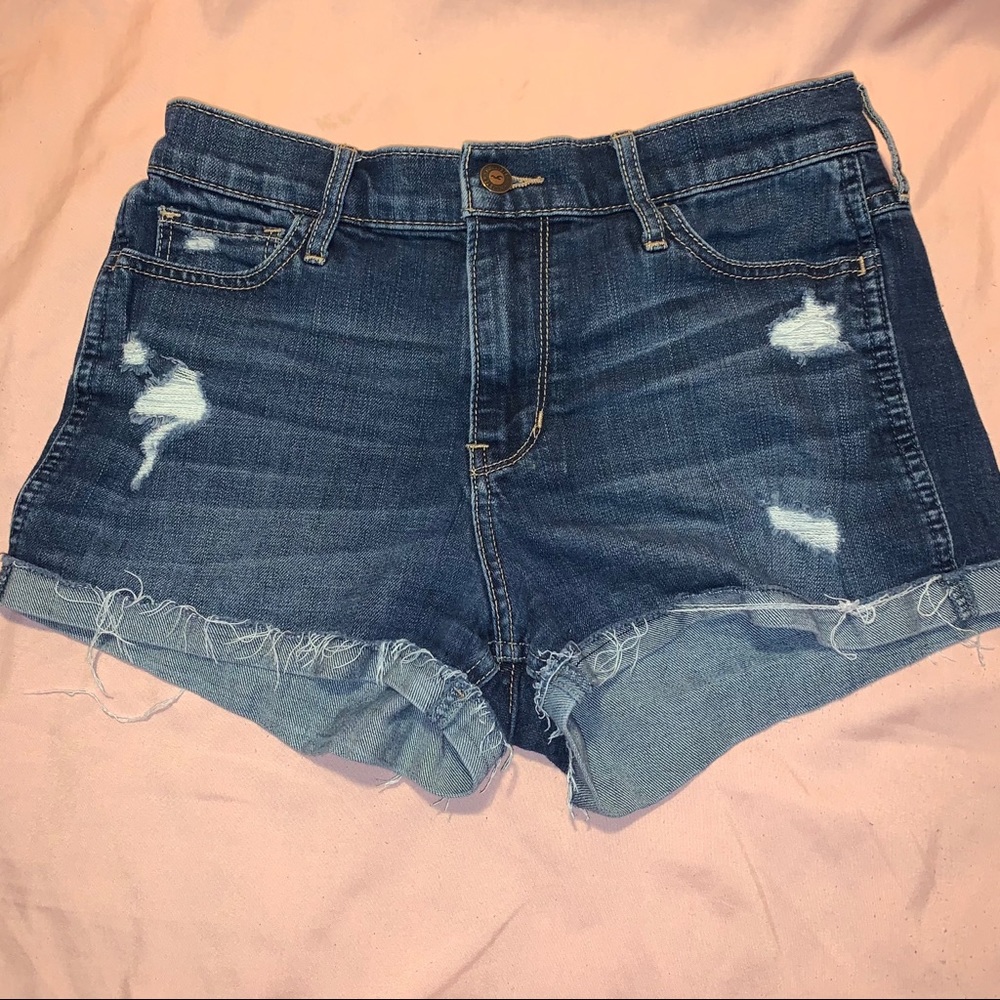 Hollister Junior’s High Rise Short Short 2” Inseam